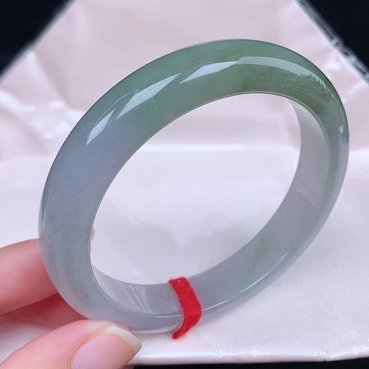未镶嵌手镯翡翠天然