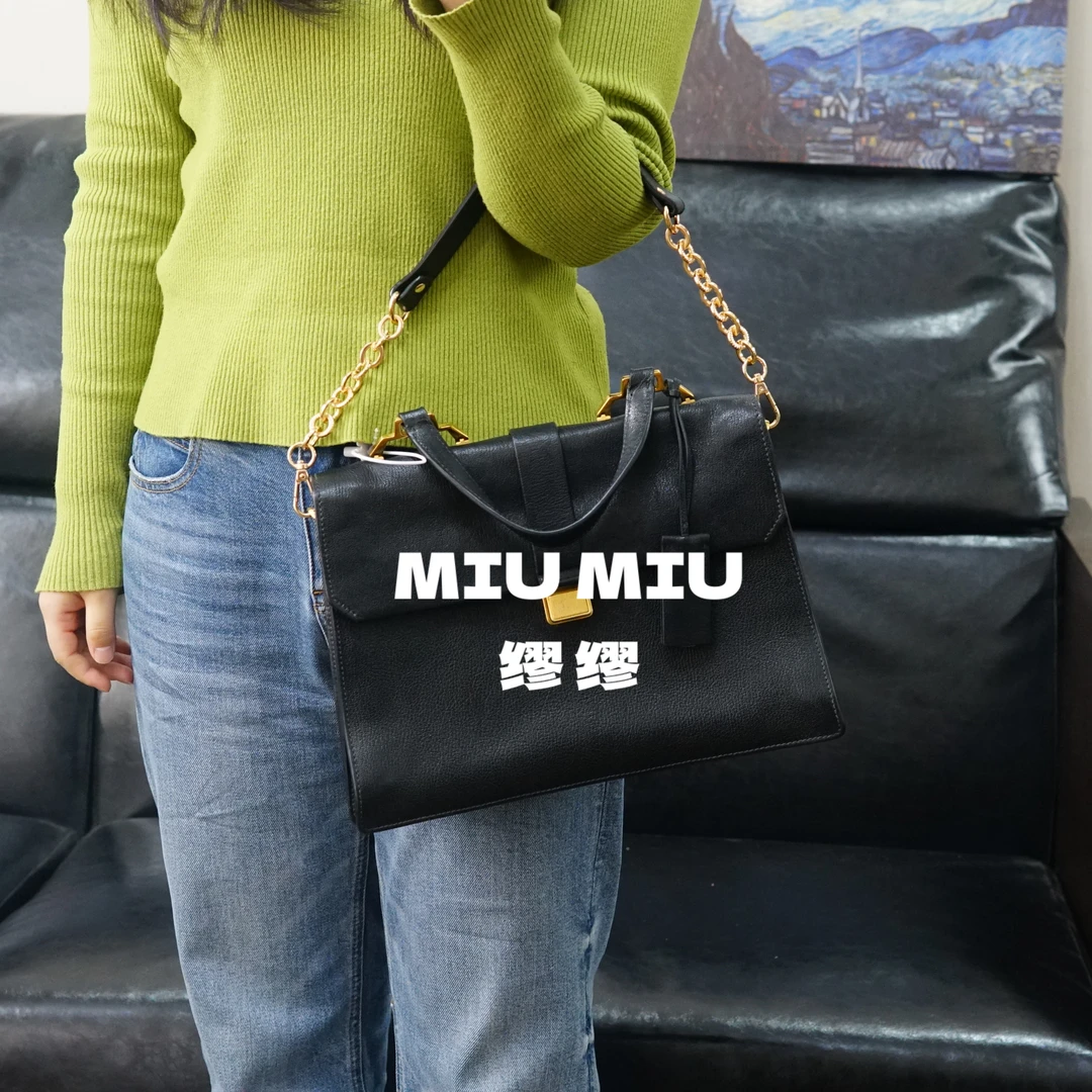 95新 MIU MIU/缪缪 miumiu/黑金单肩包/HD02610027/0027