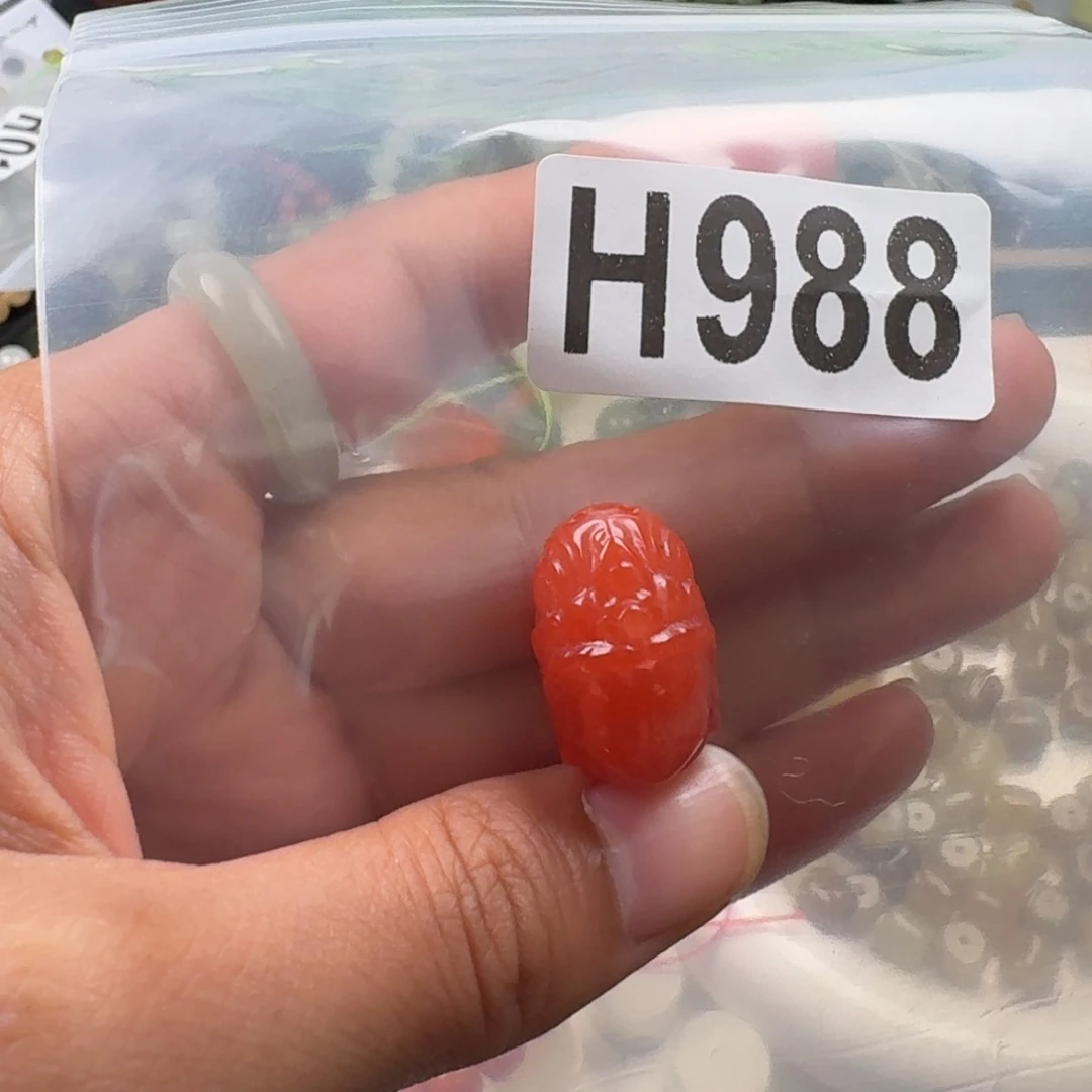 南红玛瑙未镶嵌珠宝奇石