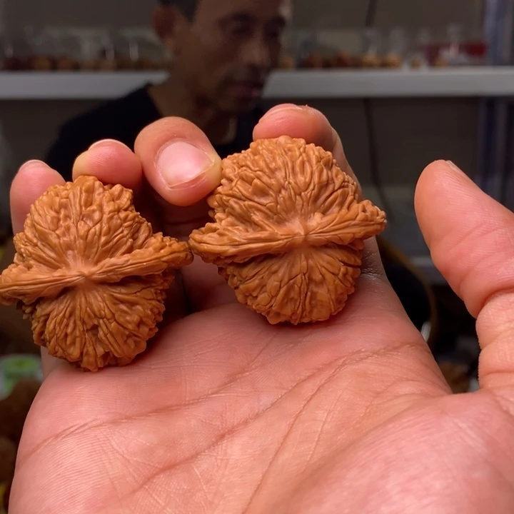 吊坠文玩核桃文玩核桃微修篓子44～