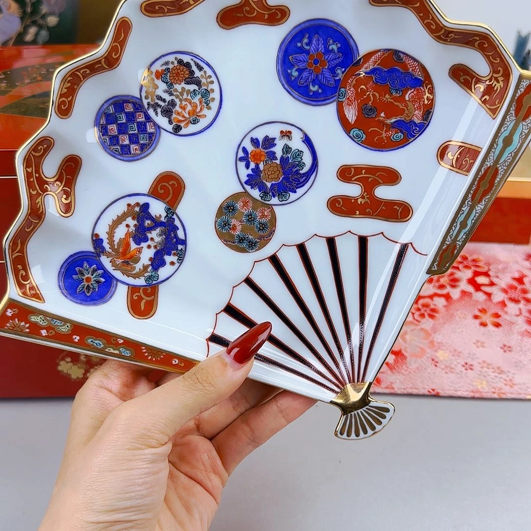 他家茶具瓷器真美！