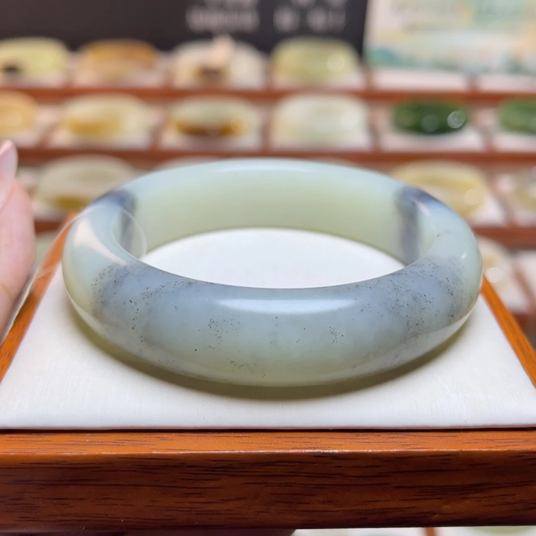 【闪购商品】和田玉手镯未镶嵌幸****～