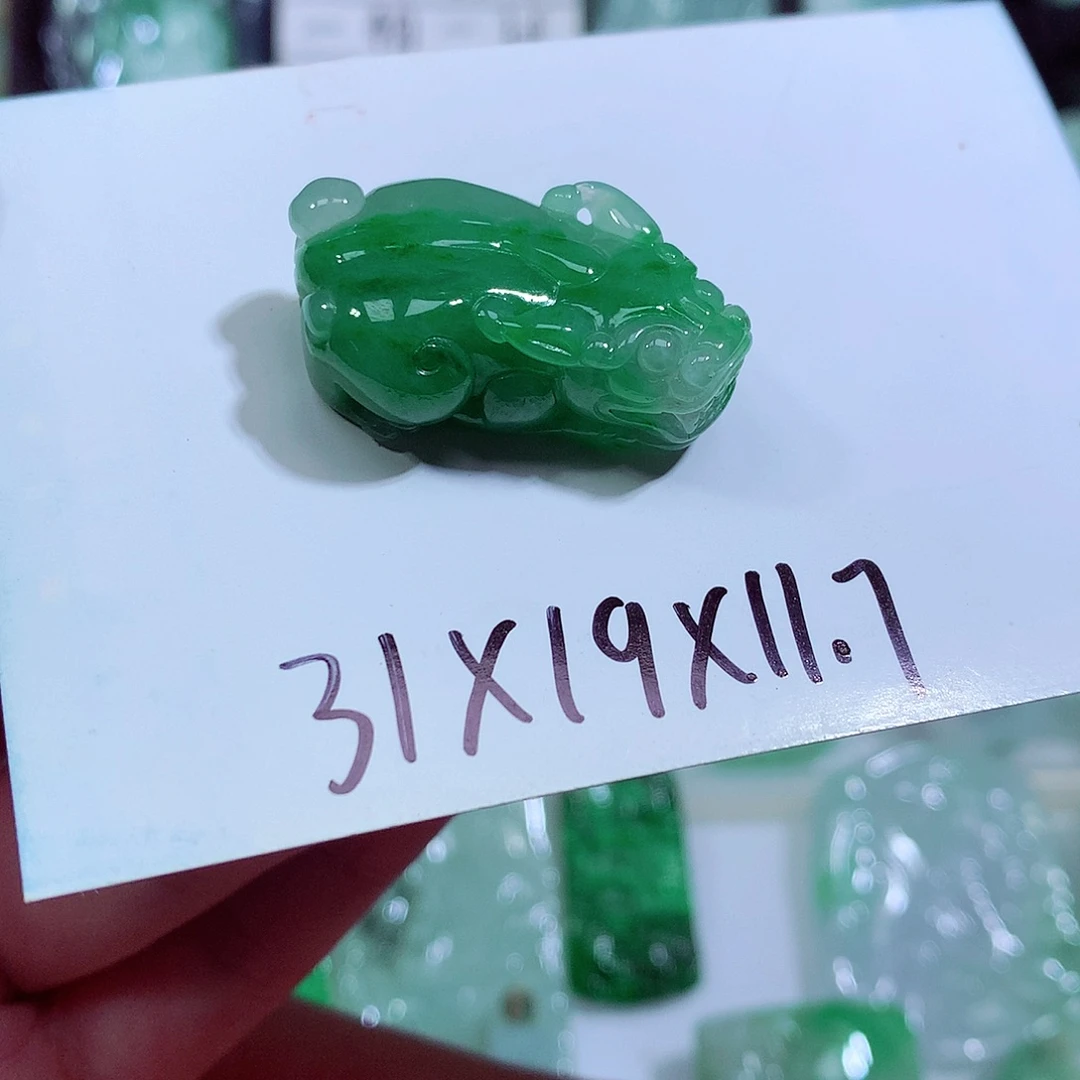 颈饰未镶嵌翡翠缅甸翡翠
