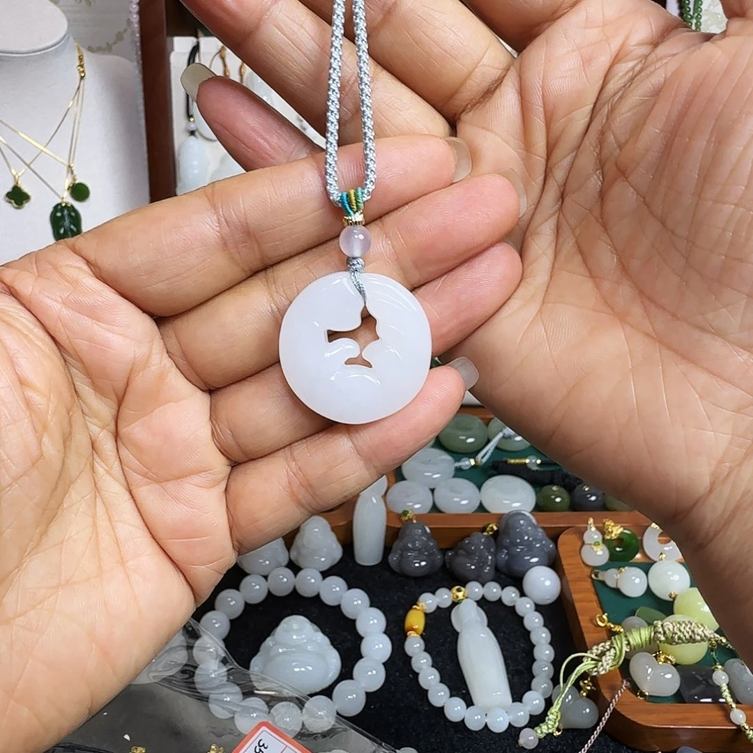 和田玉未镶嵌吊坠(不含链)