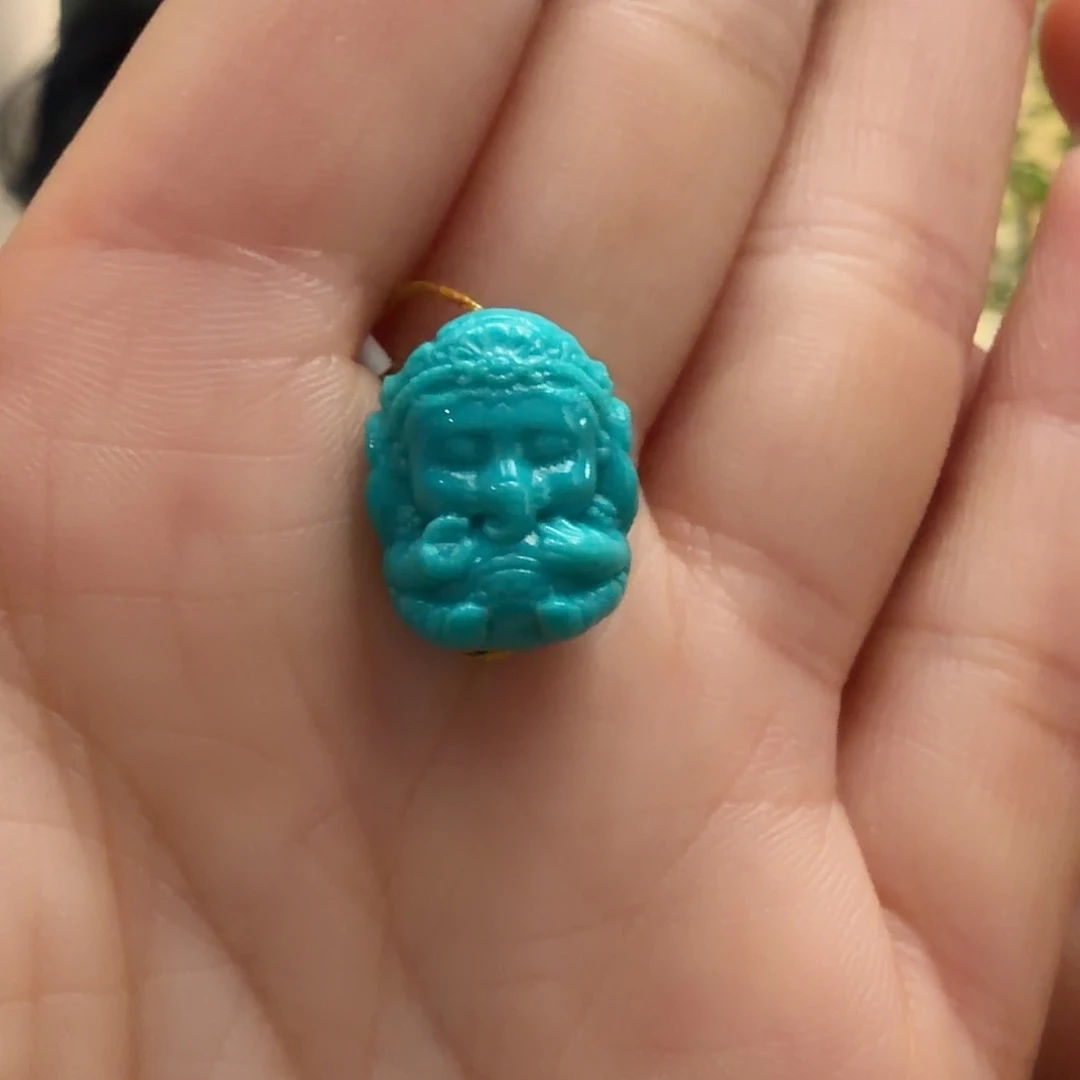 绿松石未镶嵌颈饰