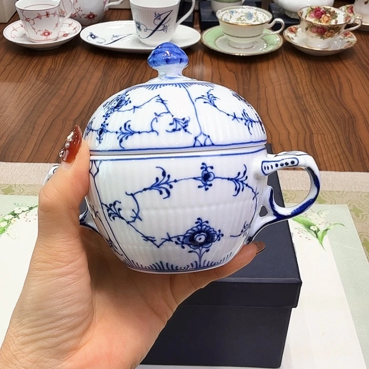 瓷片杯子杯子杯子水杯水杯杯子
