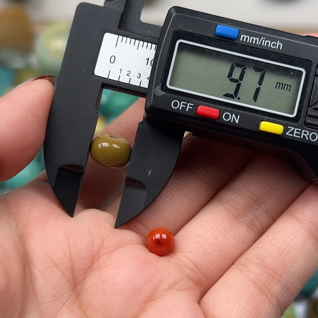 南红玛瑙未镶嵌珠宝奇石