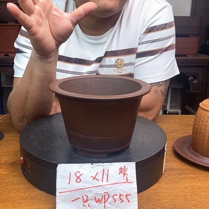 紫砂花盆货号一只WP555