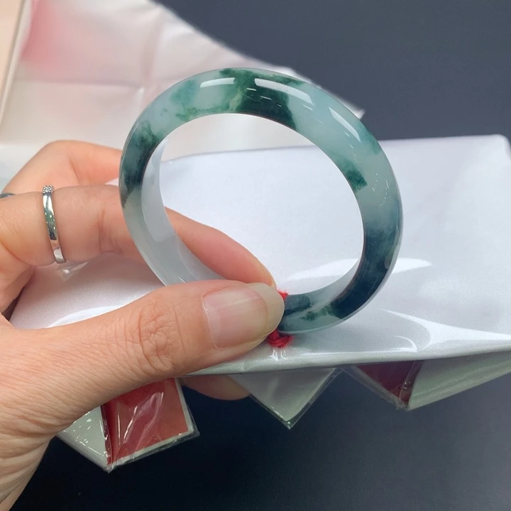 翡翠未镶嵌手镯翡翠手镯