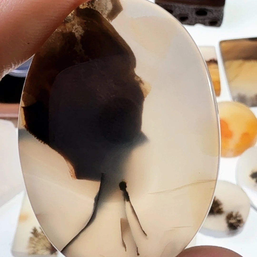 玛瑙/玉髓未镶嵌珠宝半成品