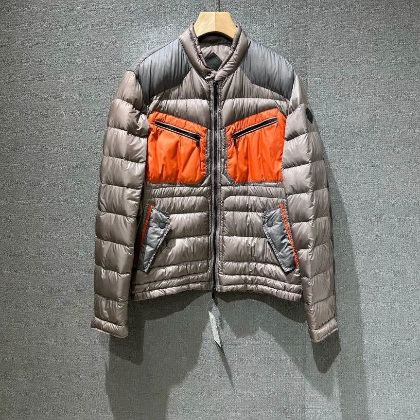 99新 MONCLER 盟可睐（pm）拼色羽绒服外套 3码/1224