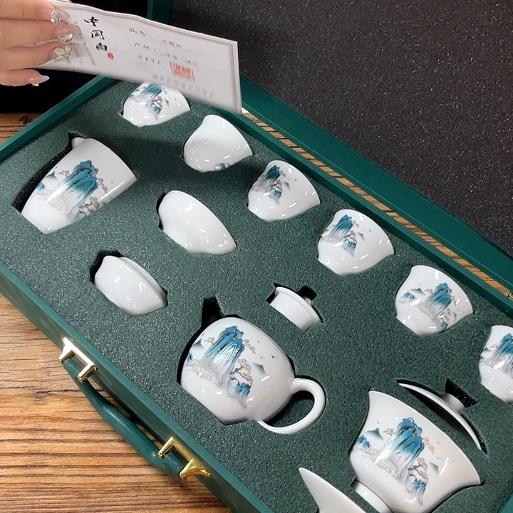 孤品茶具套装等。