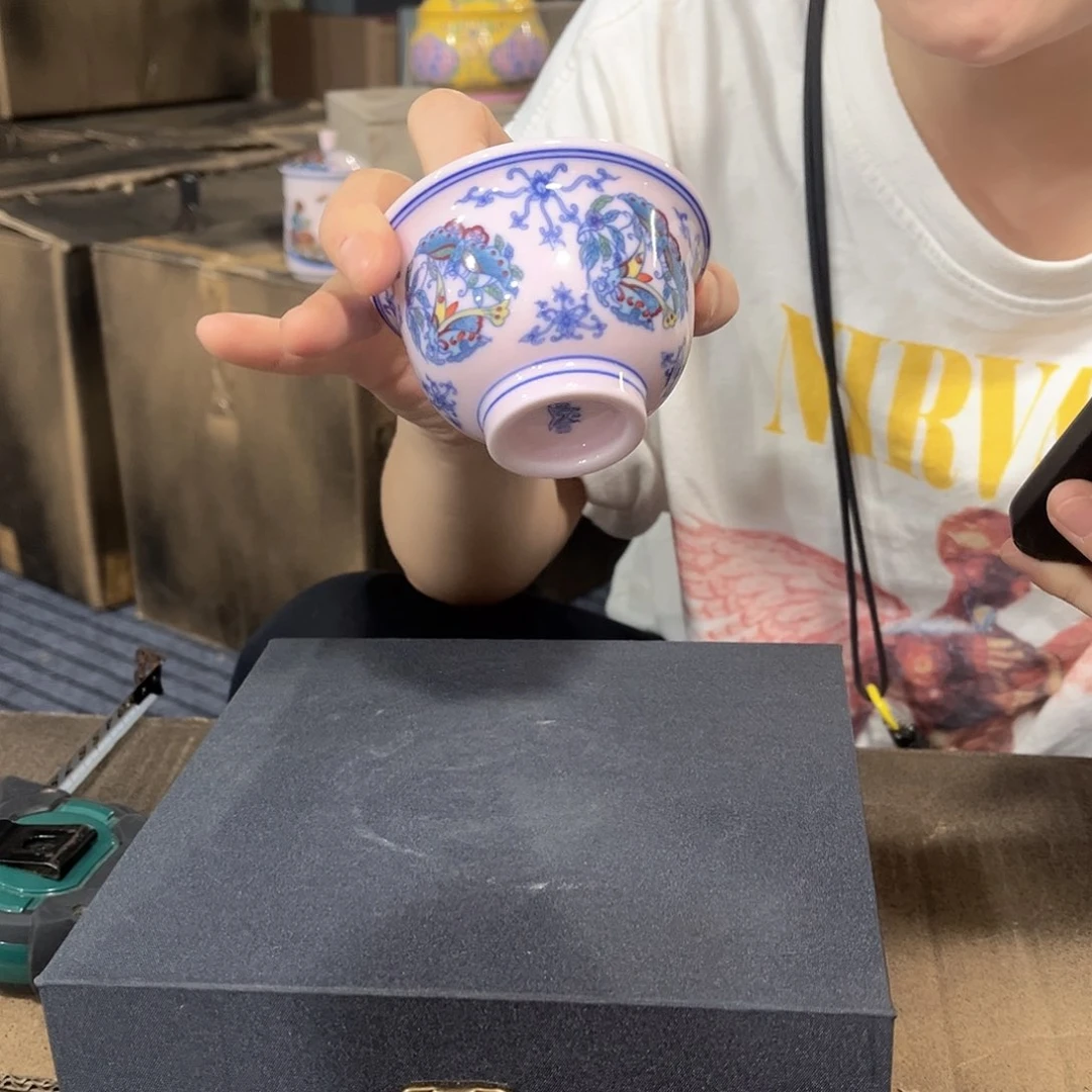 摆件/////景德镇陶瓷器。杯。