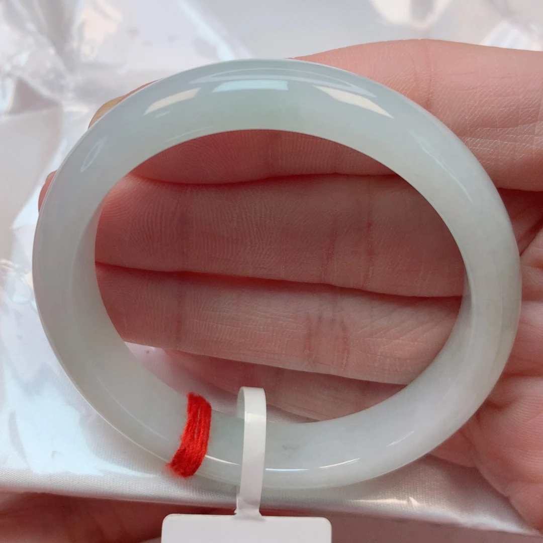 翡翠手镯未镶嵌51.5圈