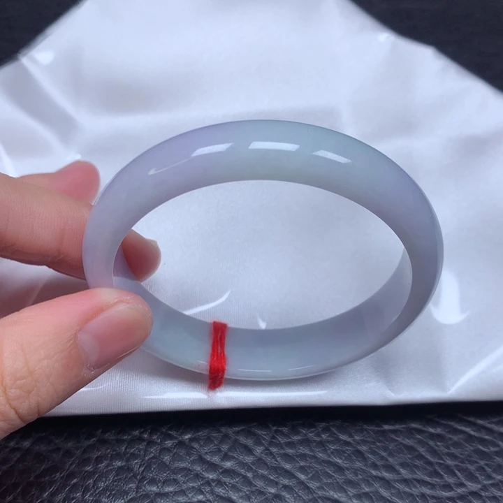 翡翠手镯（贵妃镯）未镶嵌