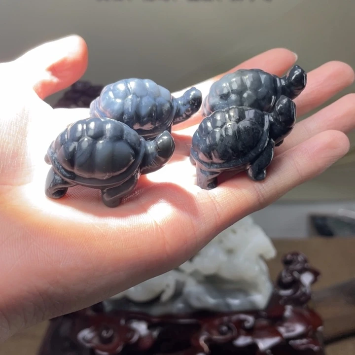 和田玉未镶嵌把件