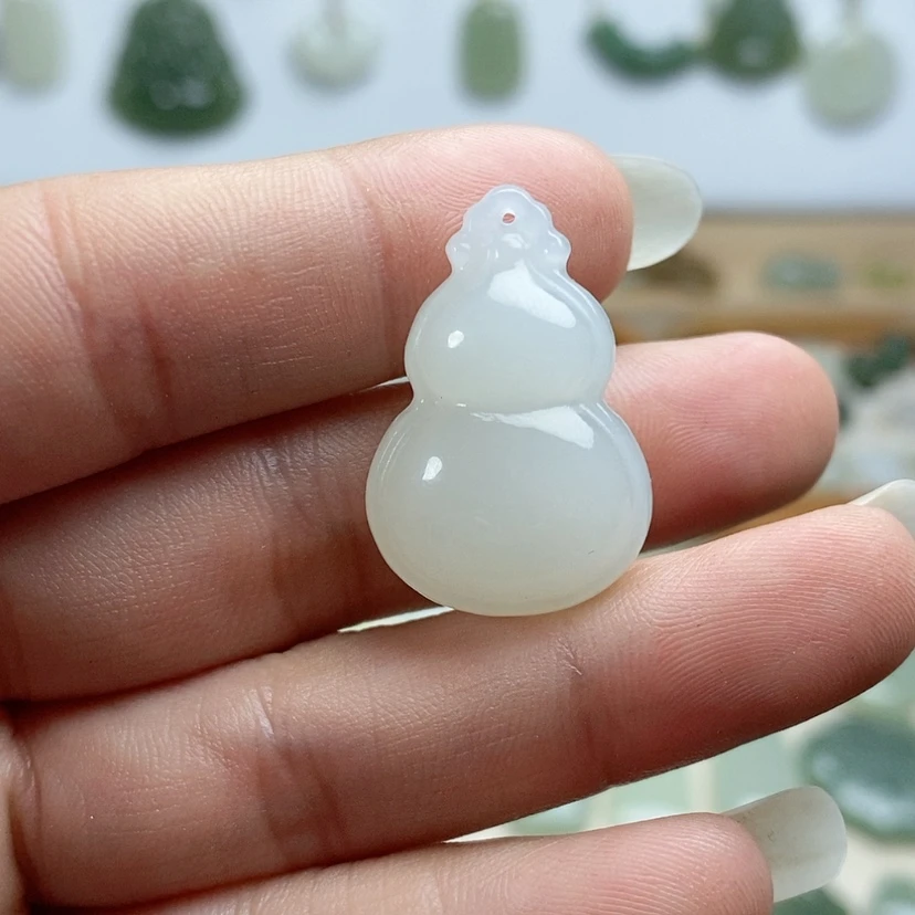 【闪购商品】颈饰未镶嵌和田玉