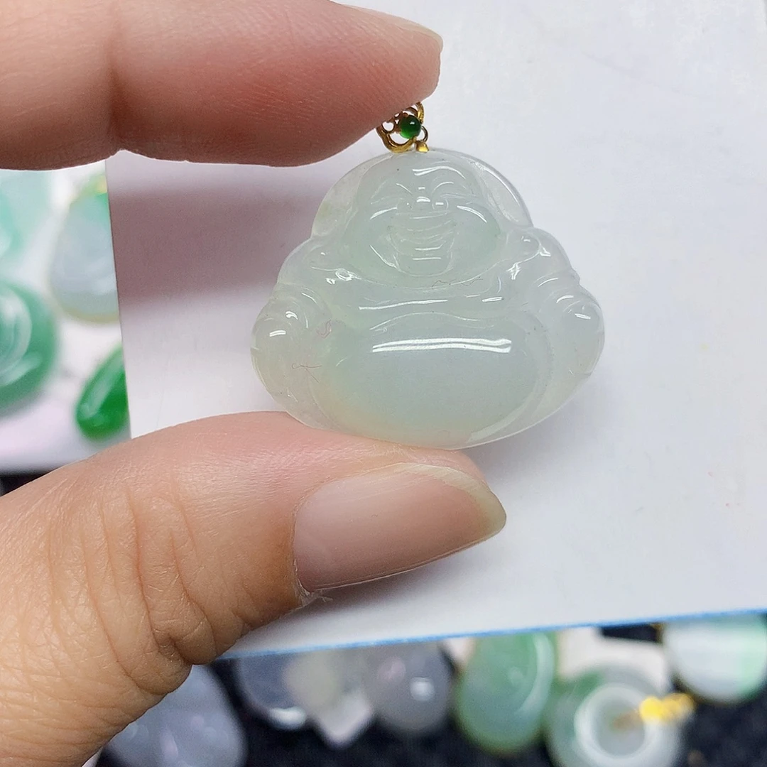 翡翠18K金镶嵌颈饰佛公