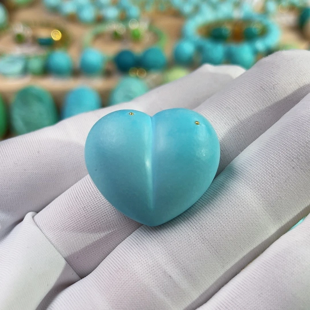 绿松石未镶嵌珠宝奇石