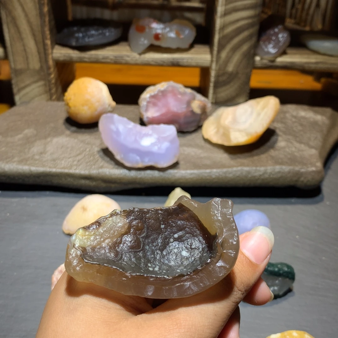 玛瑙/玉髓未镶嵌珠宝奇石