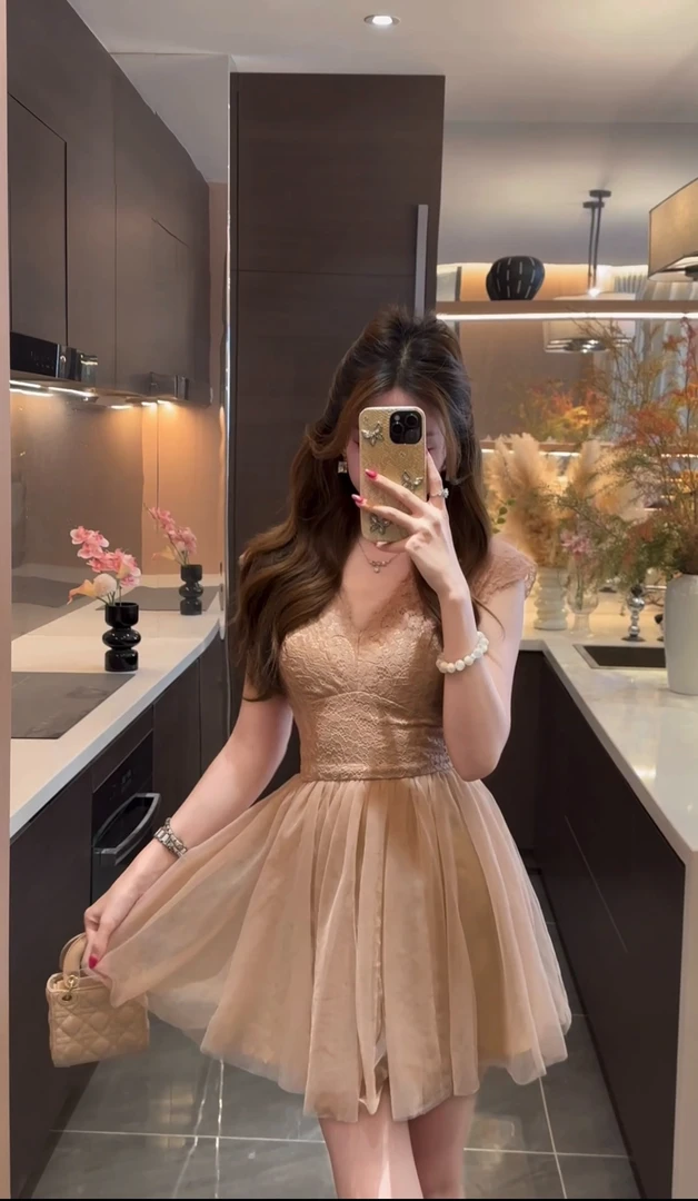 【子芸】《缪斯之语》连衣裙预JJX5LYQ3111蕾丝气质无袖设计师拼接