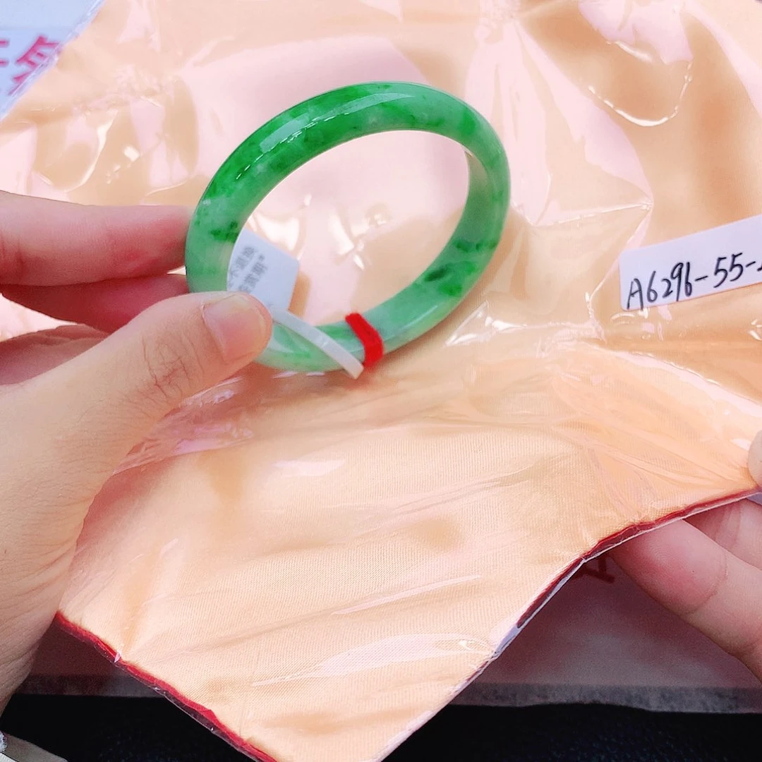 未镶嵌手镯翡翠翡翠