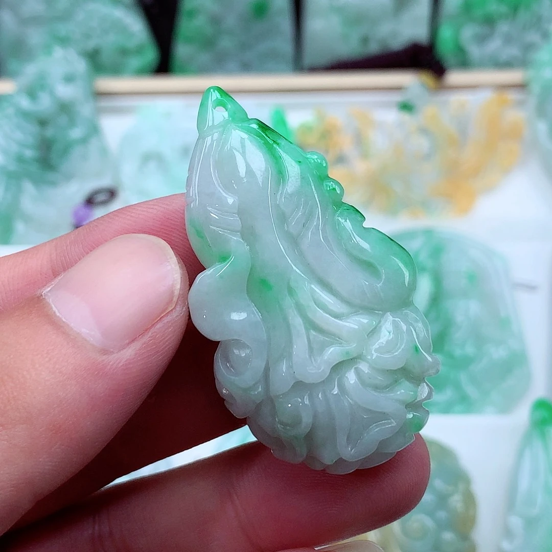 翡翠未镶嵌颈饰翡翠吊坠
