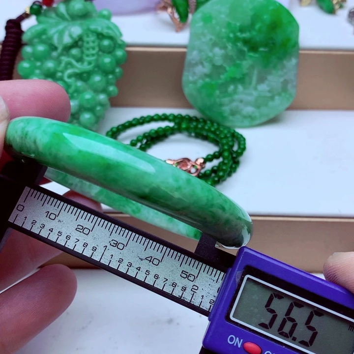 未镶嵌手镯翡翠…．．