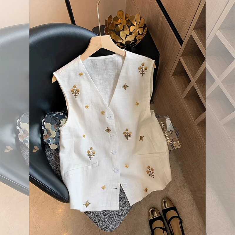 钉珠刺绣v领亚麻无袖马甲女2025年夏季新款时尚气质减龄背心上衣