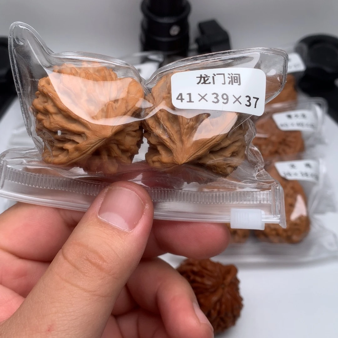 吊坠文玩核桃龙门涧