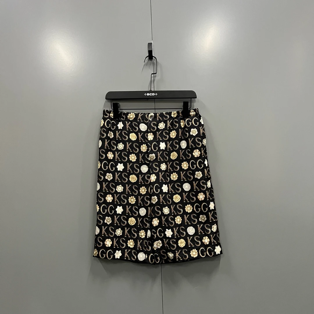99新 GUCCI/古驰 h818 字母花卉满印短裤 44码 000351