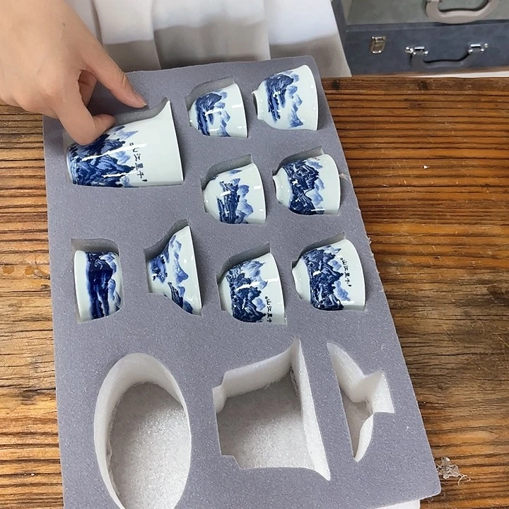 孤品茶具套装等。