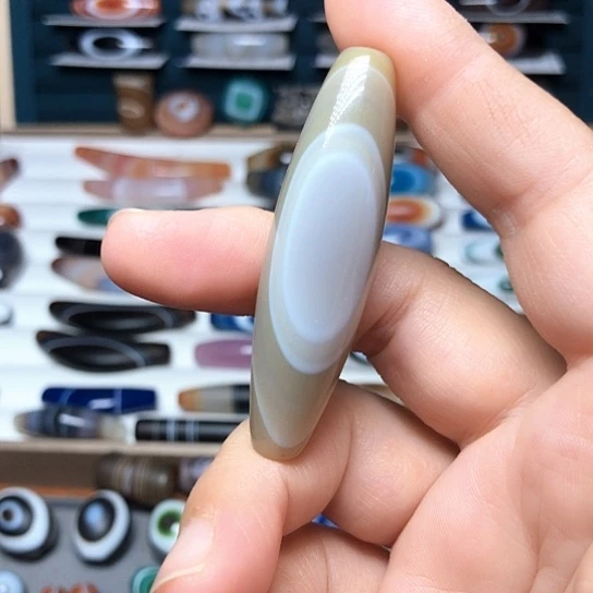 未镶嵌颈饰玛瑙/玉髓