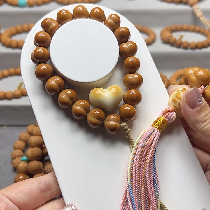 杨***多猴头核桃手串15➕精品屁桃福利