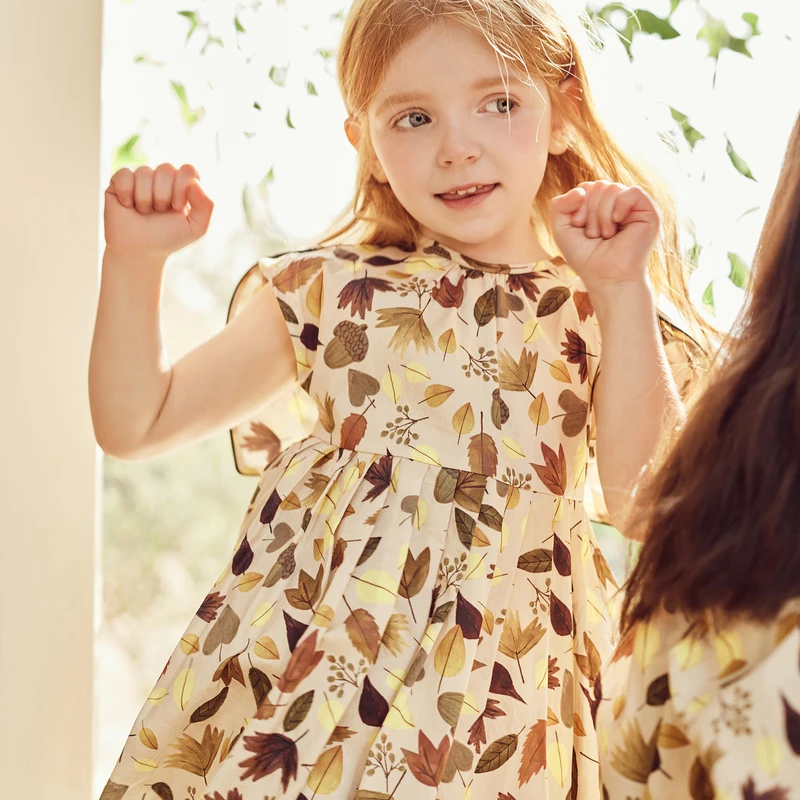 ff&dd童装2024夏季连衣裙女童复古树叶印花度假学院风百褶连衣裙