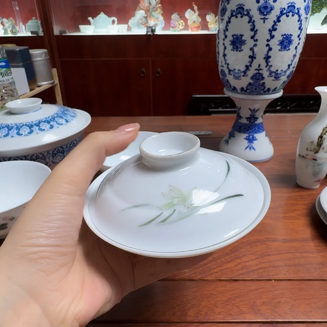 用***2摆件景德镇陶瓷。。。。