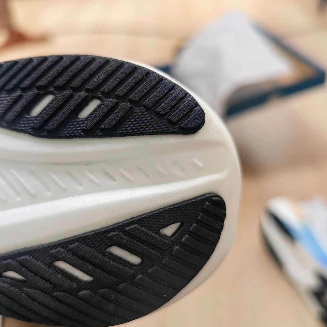 Sweet DD-blk系列旋风黑色运动鞋/41(内长26)