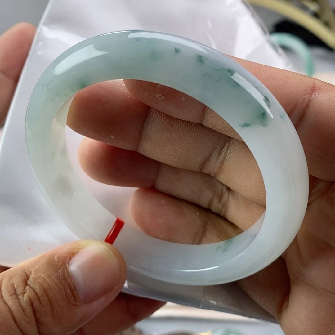 【闪购商品】翡翠手镯未镶嵌飞****5翡翠手镯