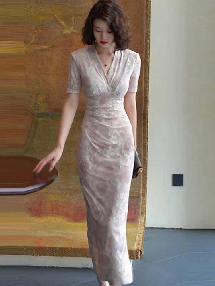 重要场合名媛气质轻奢高级感上流社会独特漂亮粉色收腰连衣裙女夏