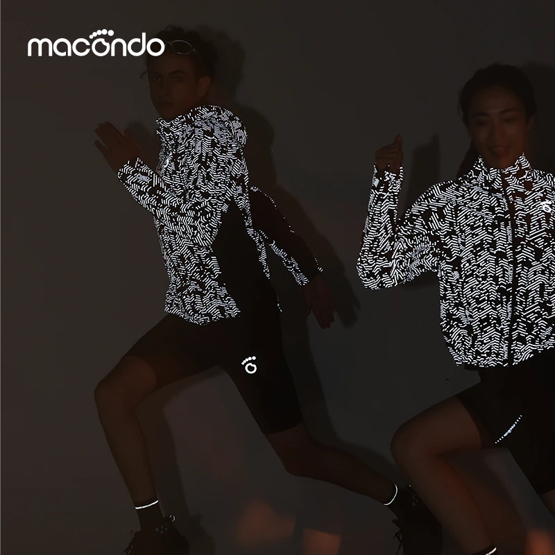 原创单品｜马孔多男女夜跑外套腋下呼吸帘内层网料男款连帽带面罩