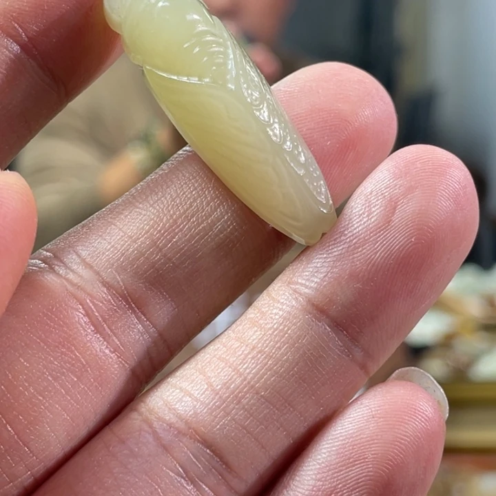 颈饰未镶嵌和田玉（糖玉）