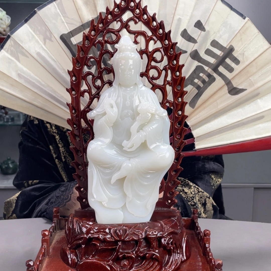 未镶嵌和田玉摆件