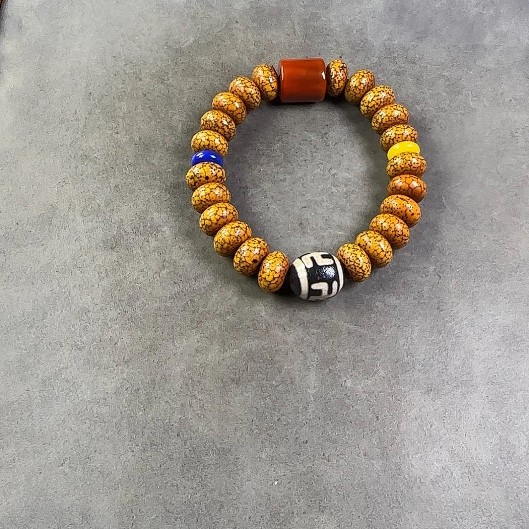 星月菩提吊坠手串