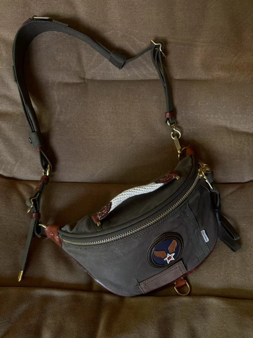 【特价捡漏】BT8693-重磅油蜡多功能收纳饺子包机车包