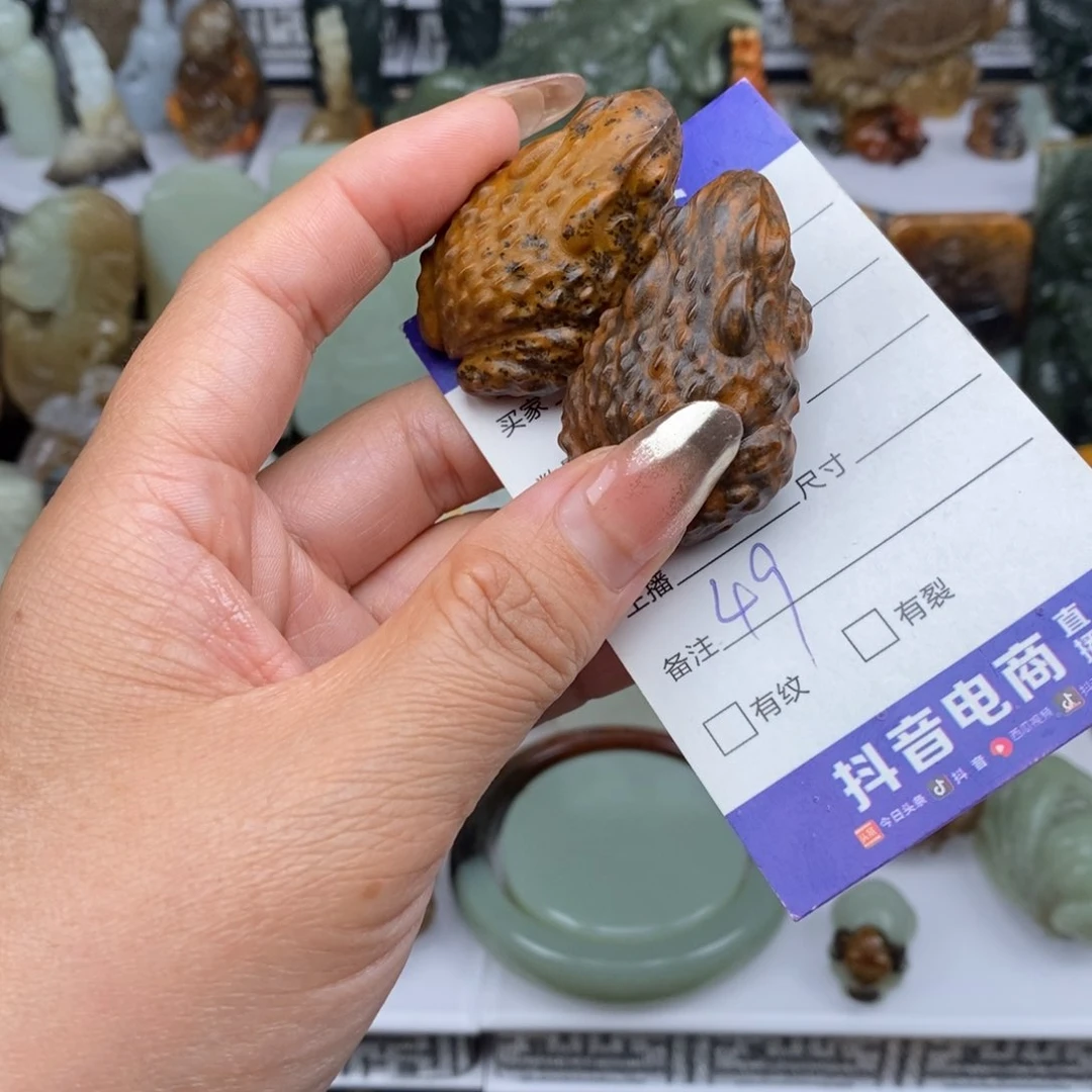 和田玉未镶嵌颈饰严*！