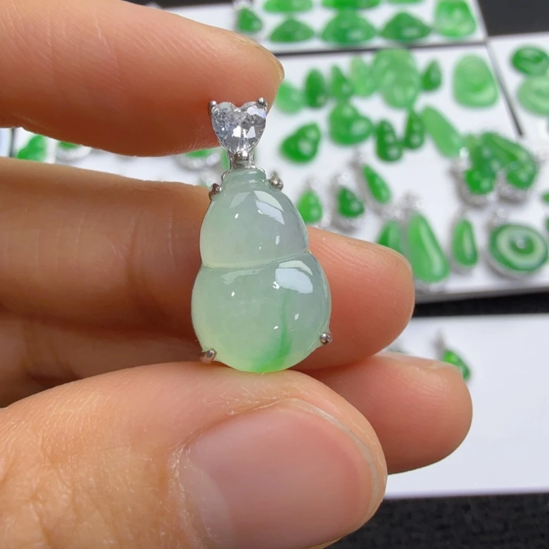 颈饰未镶嵌翡翠葫芦