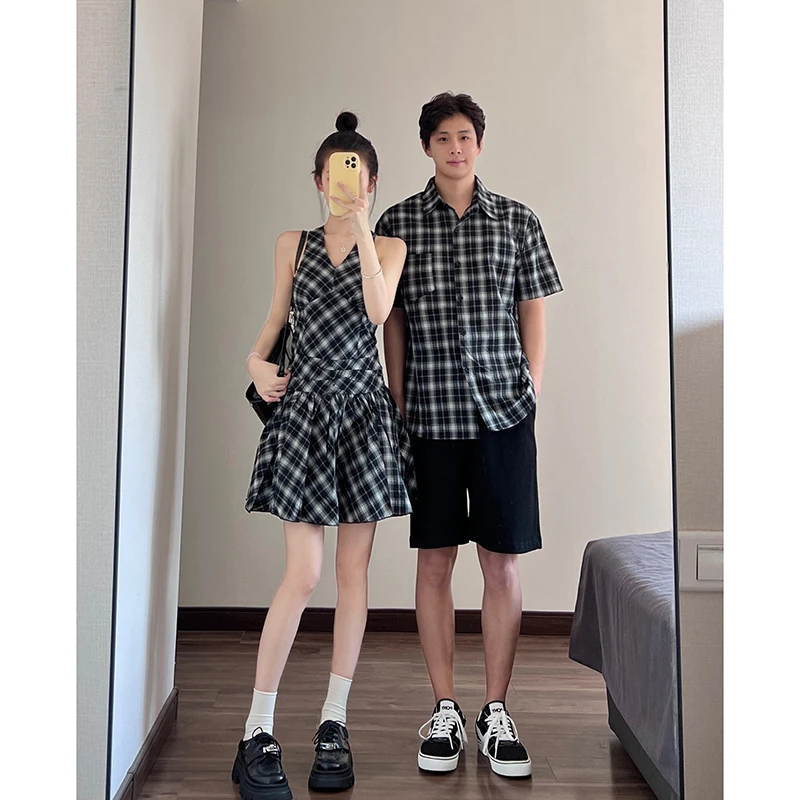 不一样的情侣装夏季格子衬衫男女连衣裙2025新款夏日超火一裙一衣