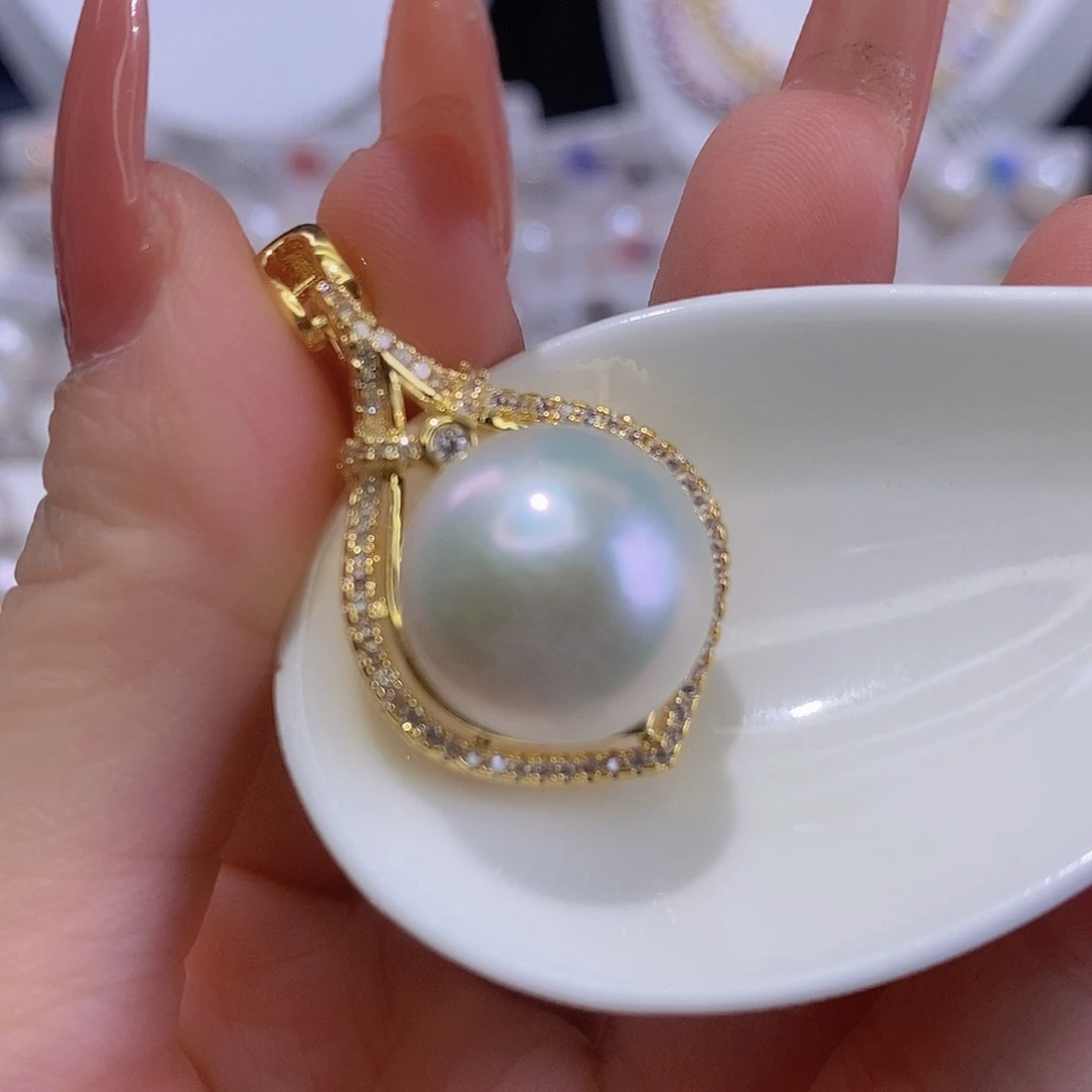 淡水珍珠合金颈饰