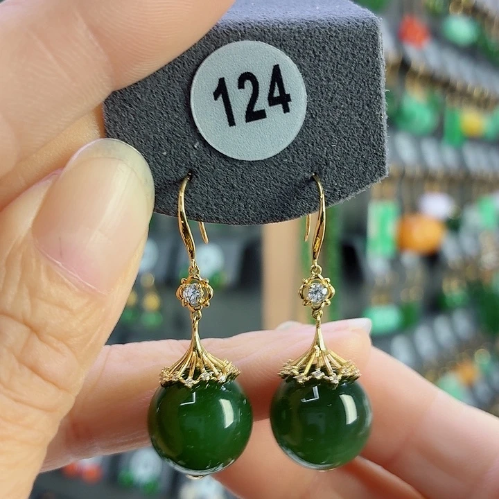 和田玉18K金镶嵌耳饰