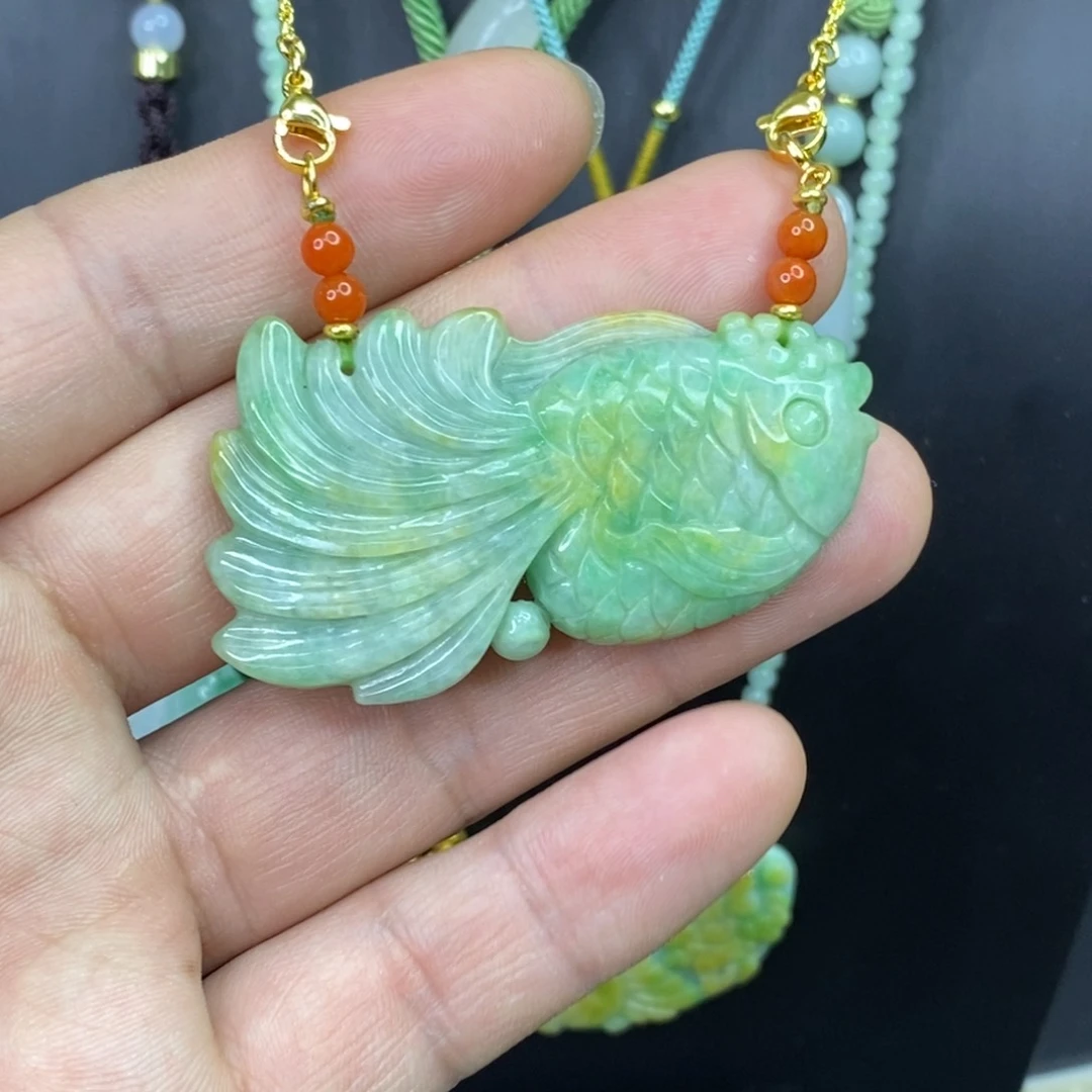 颈饰未镶嵌翡翠吊坠